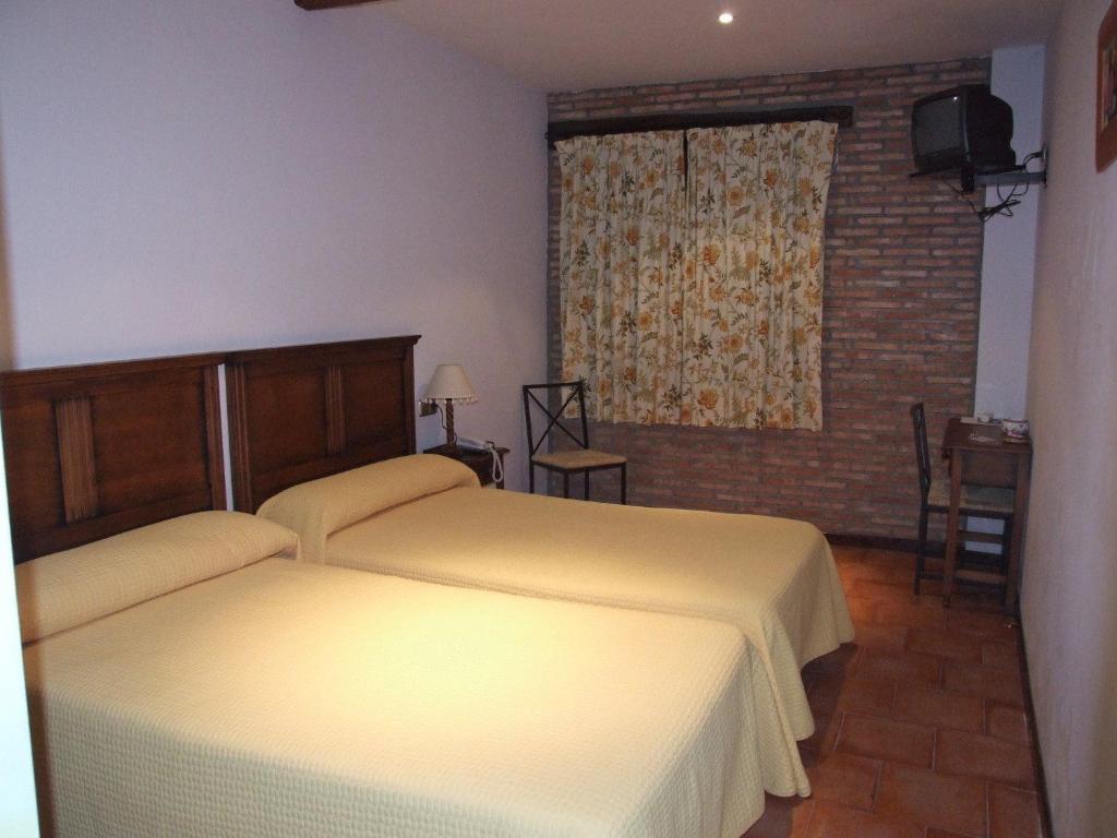 Hotel Rural Carlos I Garganta la Olla Camera foto